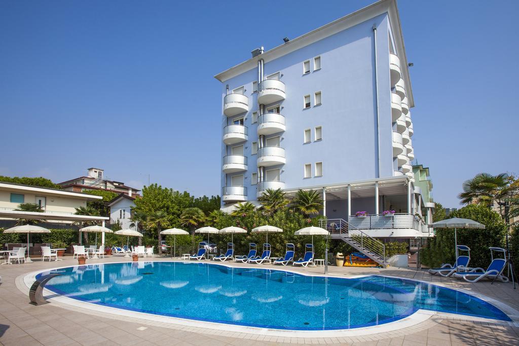 Hotel Helios Lido di Jesolo Exterior foto